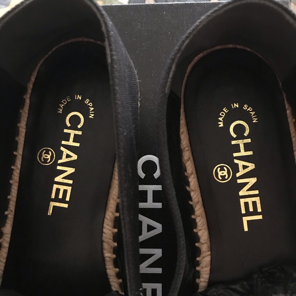 NIB CHANEL Espadrilles - Picture 2 of 6